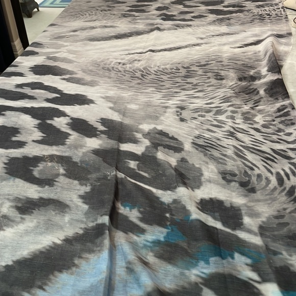 🔥5 for $15🔥 - Coco + Carmen animal print wrap - Picture 8 of 9